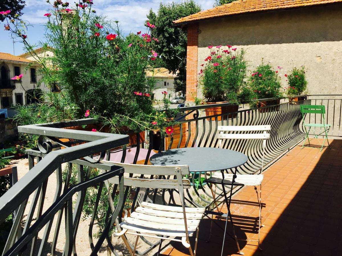 Chez Marinette Apartment Le Cailar Exterior photo